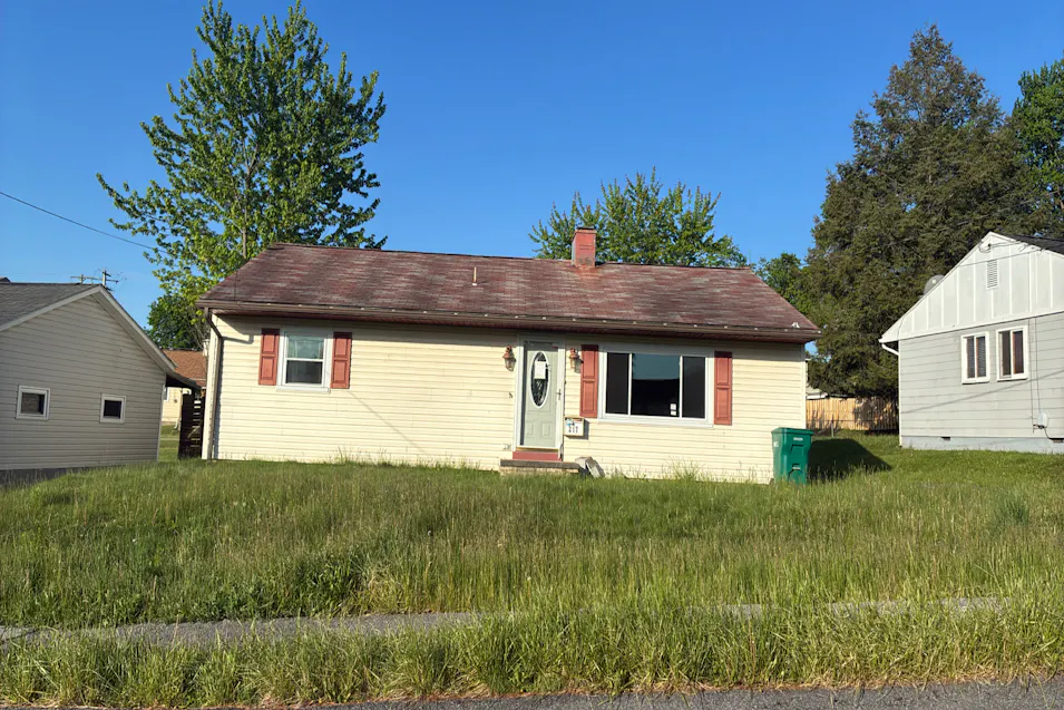 217 Sherwood Dr Johnstown, PA 15905, Cambria County