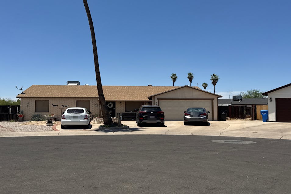 1816 68th Dr Phoenix, AZ 85035, Maricopa County