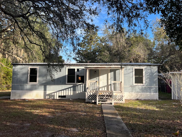 31927 3rd Ave Deland, FL 32720, Volusia County