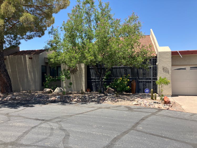 5635 N Camino De Las Estrel Tucson, AZ 85718, Pima County