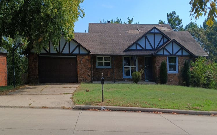 1144 N Faulkner Dr Claremore, OK 74017, Rogers County