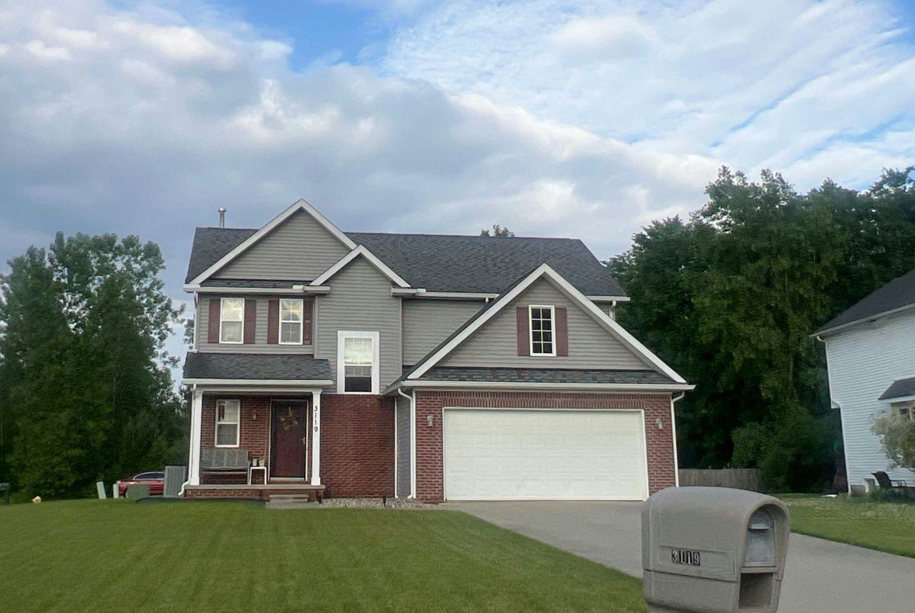 Condor Ct, Burton, MI 48519