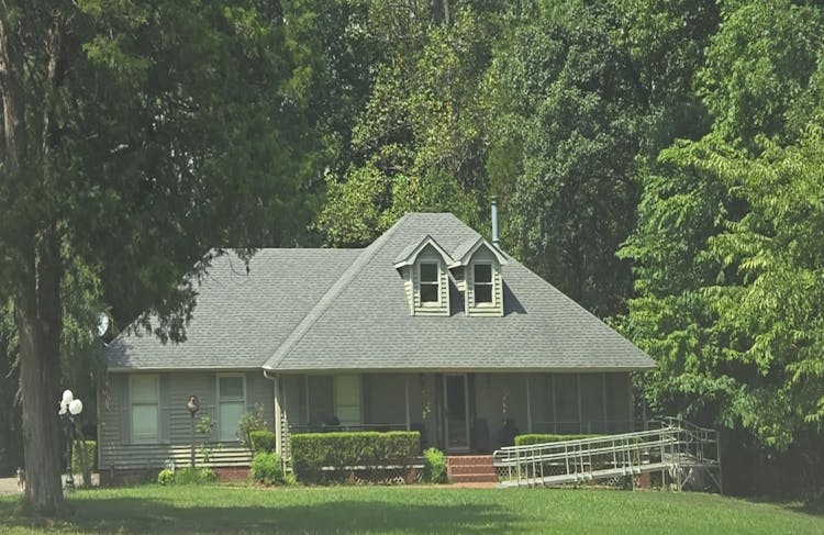 1014 Crawford Springs Road Beech Bluff, TN 38313, Madison County