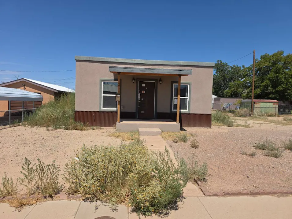 1211 15th St Alamogordo, NM 88310, Otero County