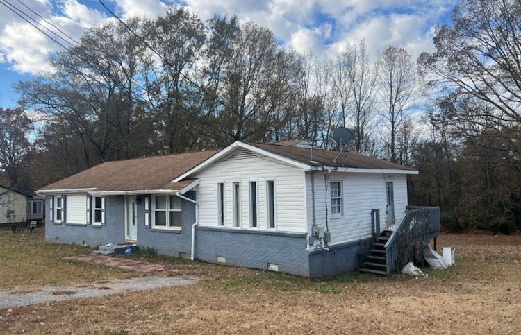 1335 North Lafayette Street Shelby, NC 28150, Cleveland County