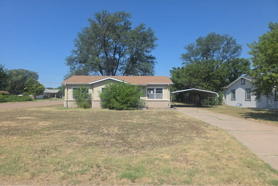 1111 S Jefferson St Hugoton, KS 67951, Stevens County
