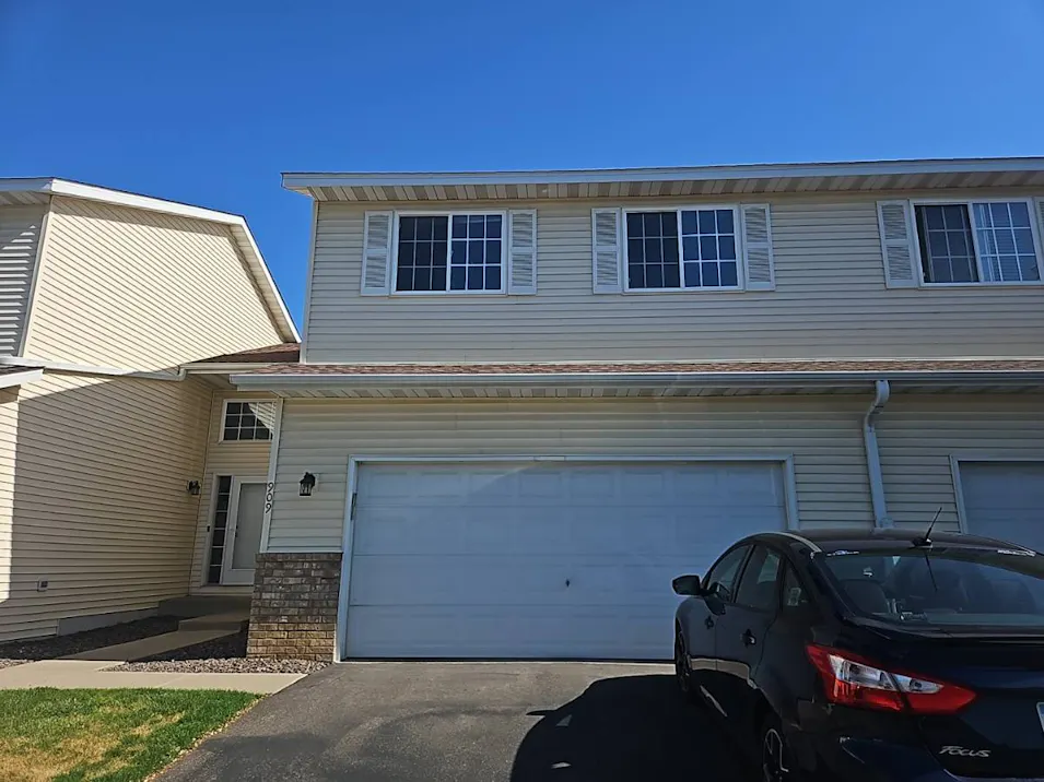 909 Pine Street Farmington, MN 55024, Hastings County