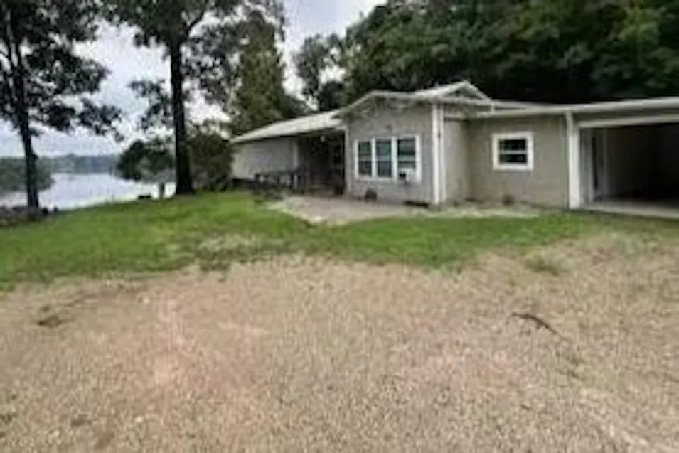 3905 Holiday Acres Dr Fort Towson, OK 74735, Choctaw County
