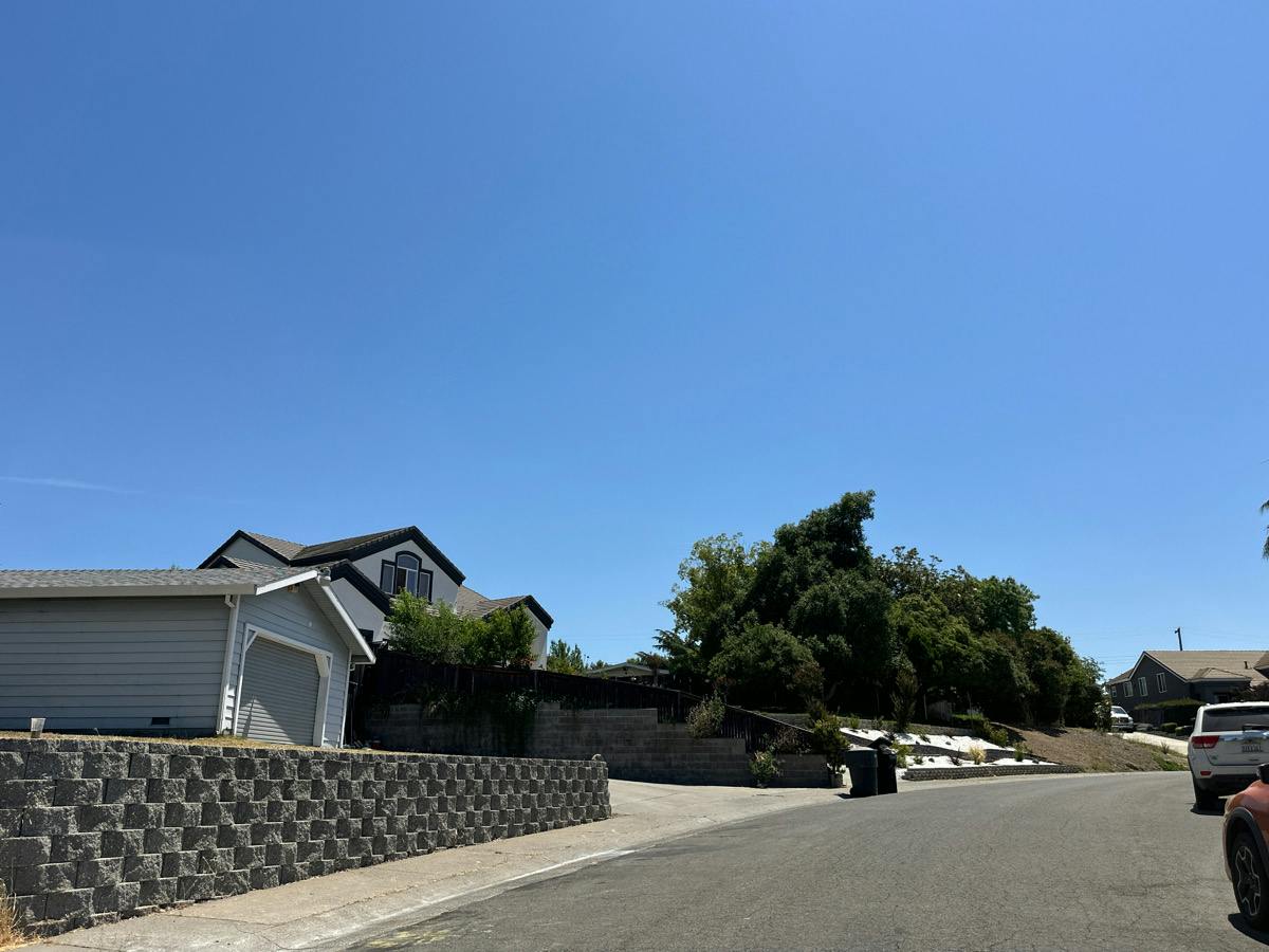 Agate Way, Carmichael, CA 95608