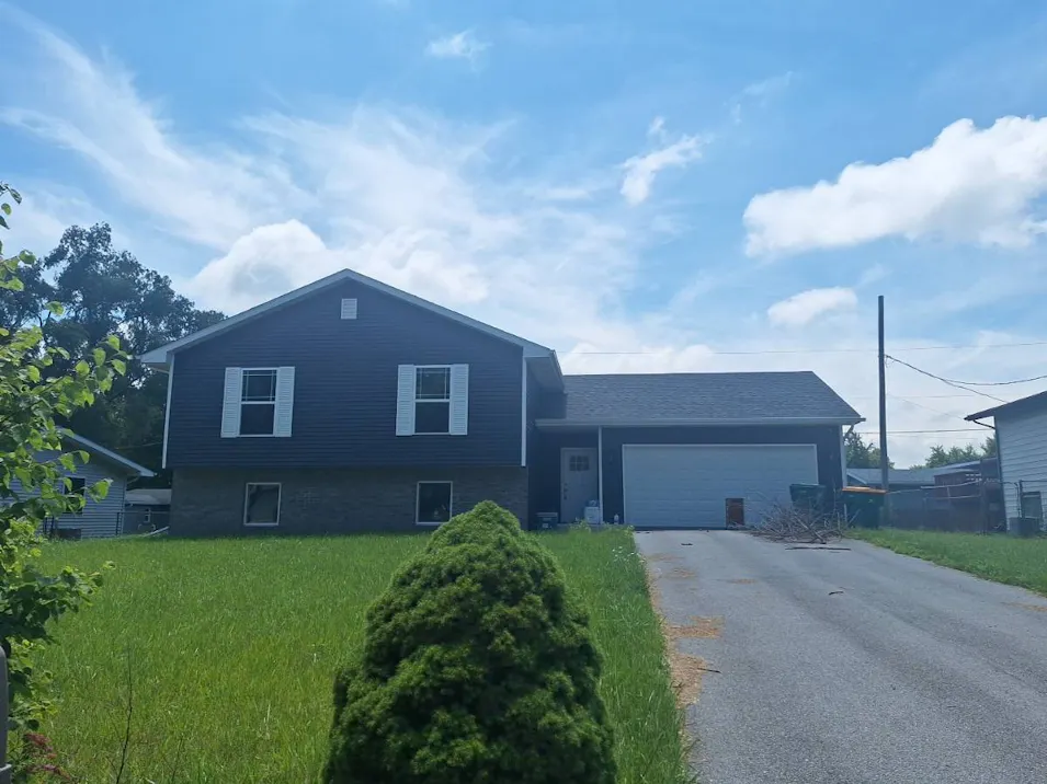 406 W 550 N Valparaiso, IN 46385, Porter County