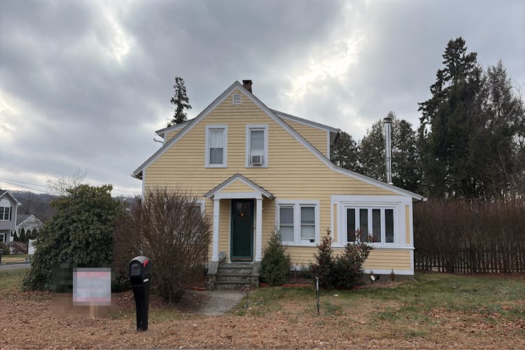 41 Fuller St Naugatuck, CT 06770, New Haven County