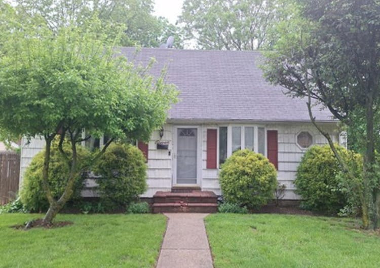 11 Parkwood Road Westbury, NY 11590, Nassau County