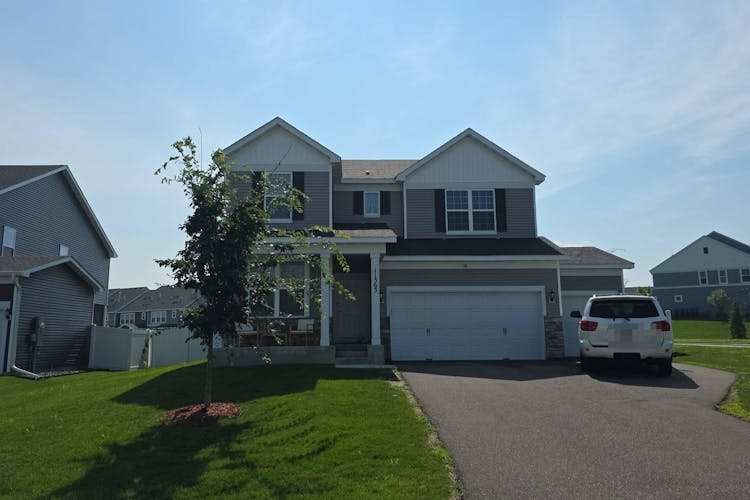 RockyMountCircle Z’s Drive 11363 Crestbury Circle, Woodbury, MN 55129, Washington