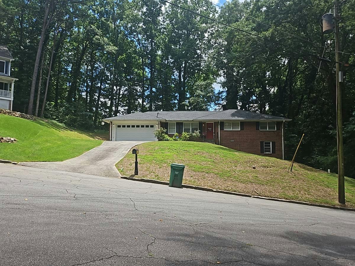 Powell Ct, Atlanta, GA 30316