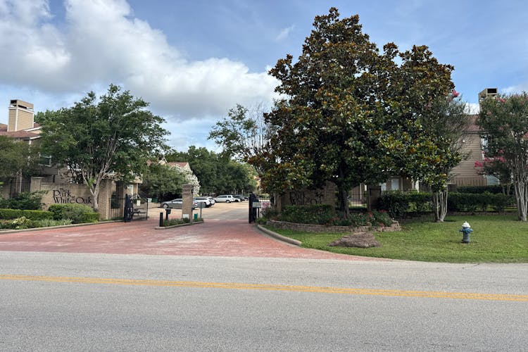 1860 White Oak Dr Apt 358 Houston, TX 77009, Harris County