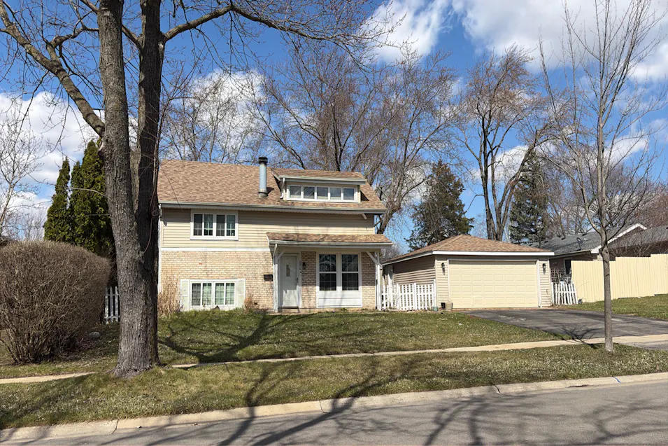 2216 Sycamore Avenue Hanover Park, IL 60133, Cook County