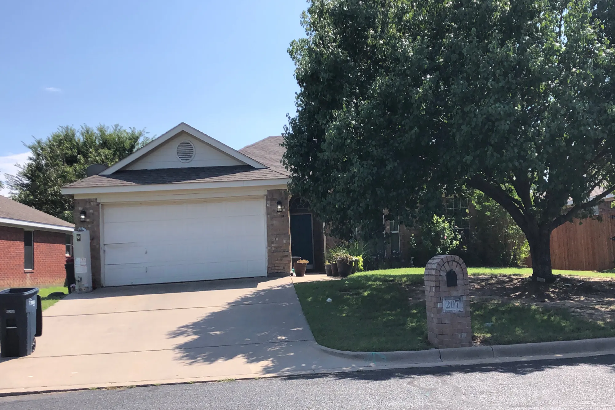 Sweetwater Dr, Weatherford, TX 76086
