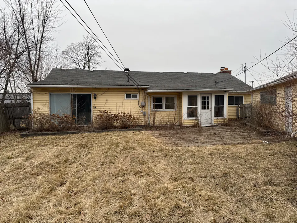 37688 S Groesbeck Hwy Clinton Township, MI 48036, Macomb County