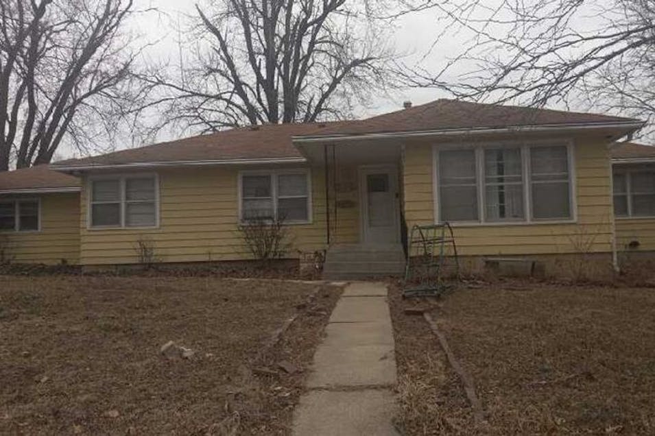 200 N Bunker Hill Dr Junction City, KS 66441, Geary County