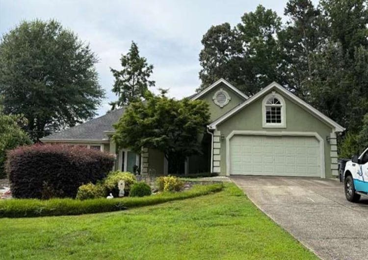 709 Oak Moss Dr Lawrenceville, GA 30043, Gwinnett County