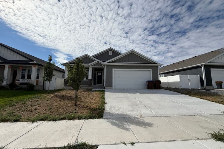 1862 E Magnolia Cir Eagle Mountain, UT 84005, Utah County