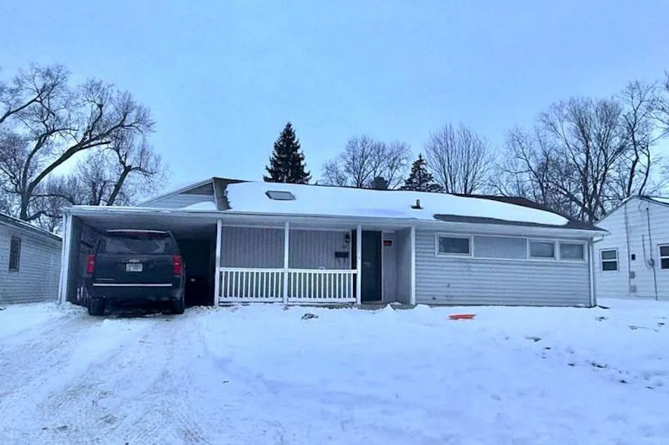 111 Forrest Avenue Paris, IL 61944, Edgar County