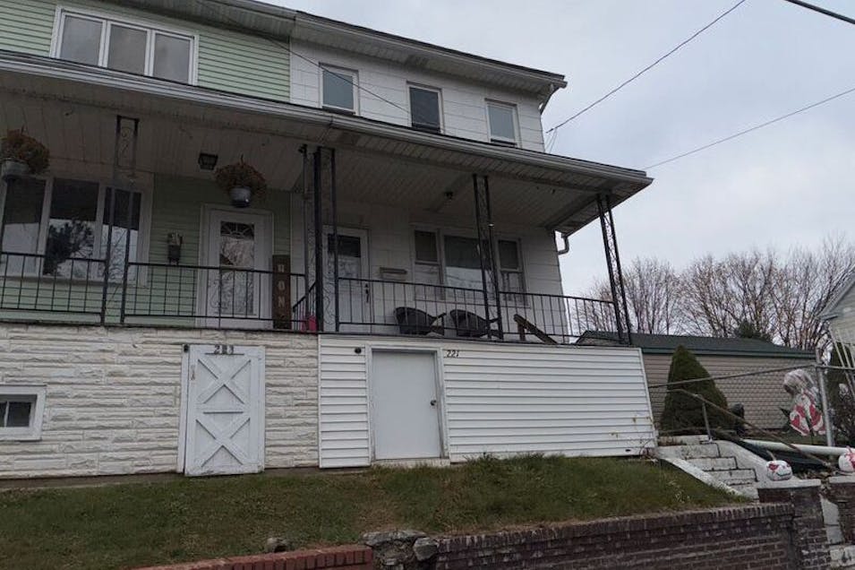 221 Spruce St Tamaqua, PA 18252, Schuylkill County