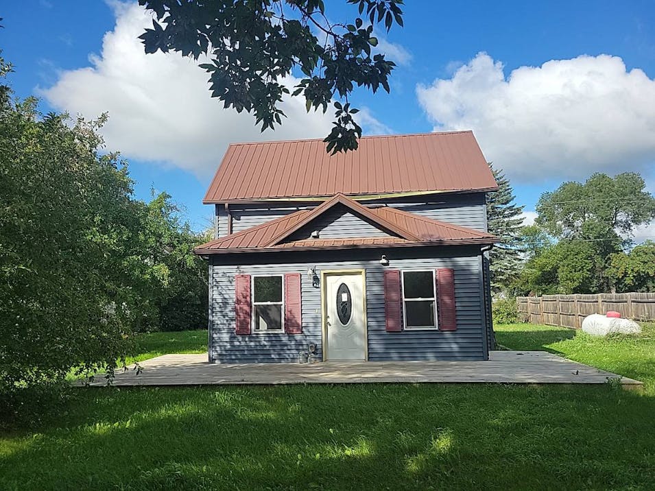 305 State St Rolette, ND 58366, Rolette County