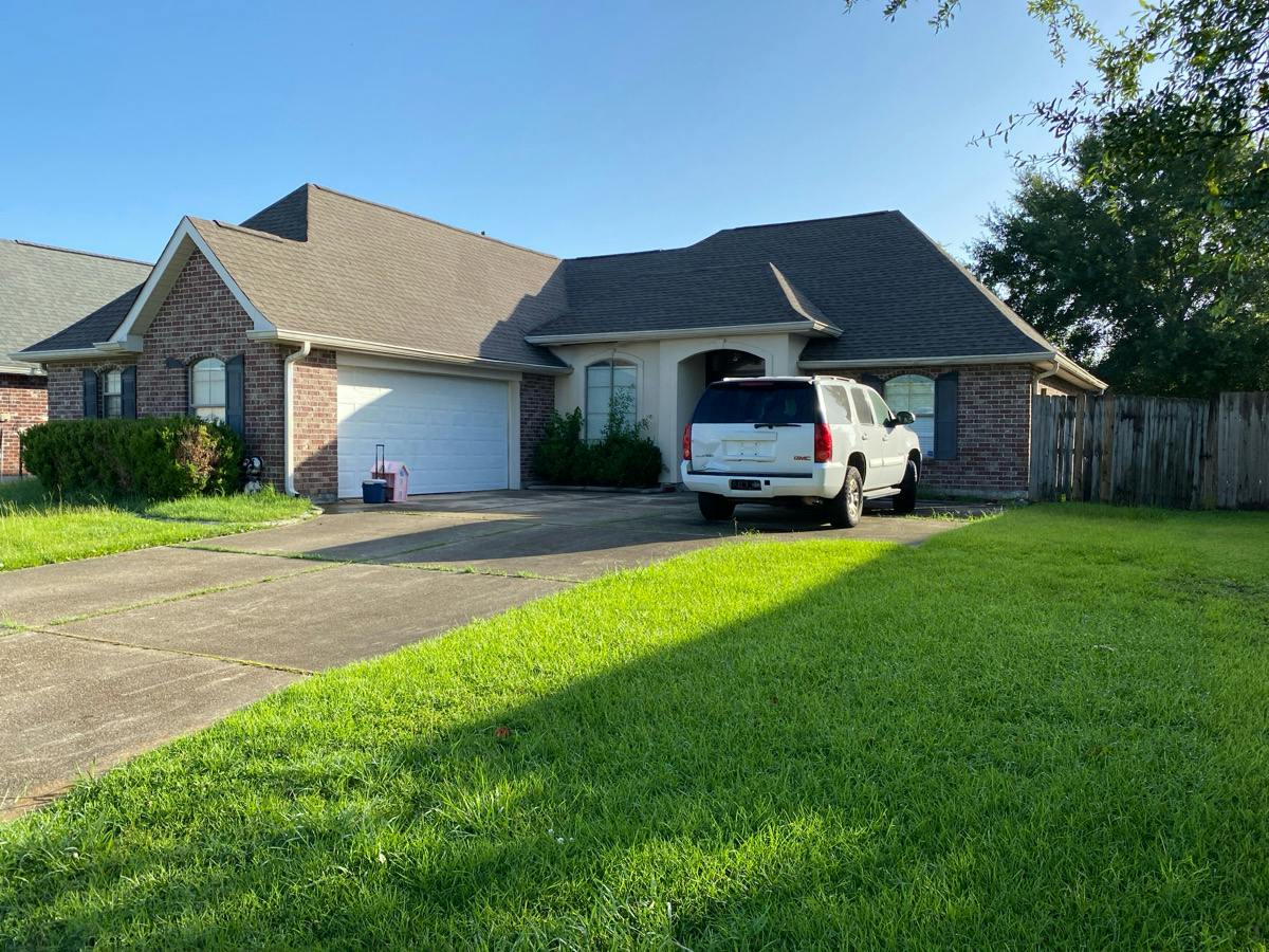 Madewood Dr, Destrehan, LA 70047
