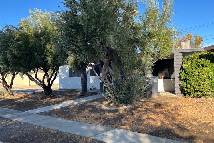 1047 West Avenue H6 Lancaster, CA 93534, Los Angeles County