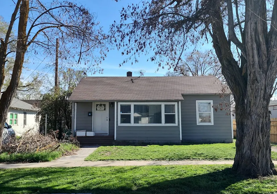 2220 Eberlein Ave Klamath Falls, OR 97601, Klamath County