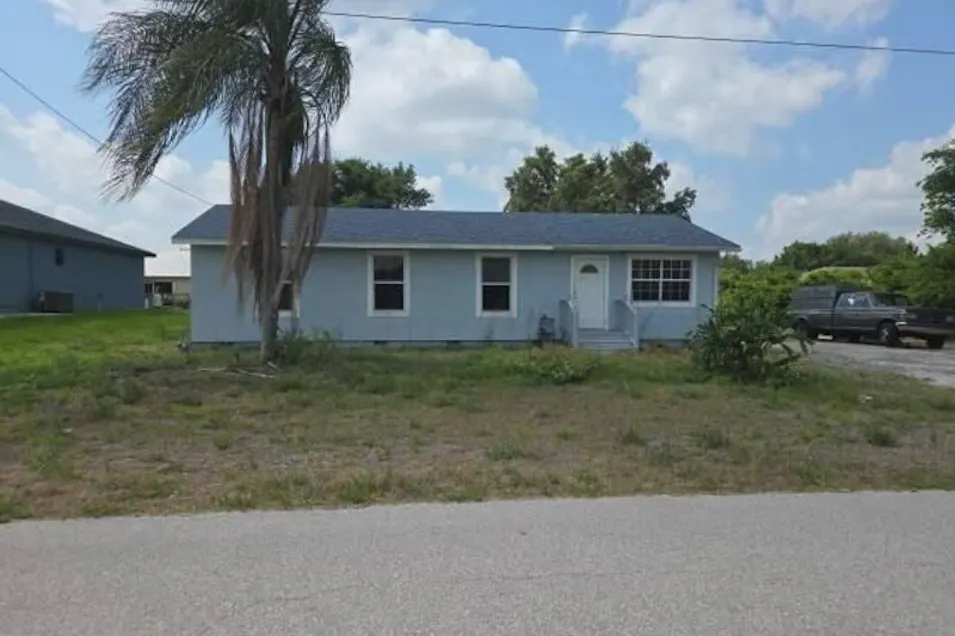 814 Frederick Reid St E Lehigh Acres, FL 33974, Lee County