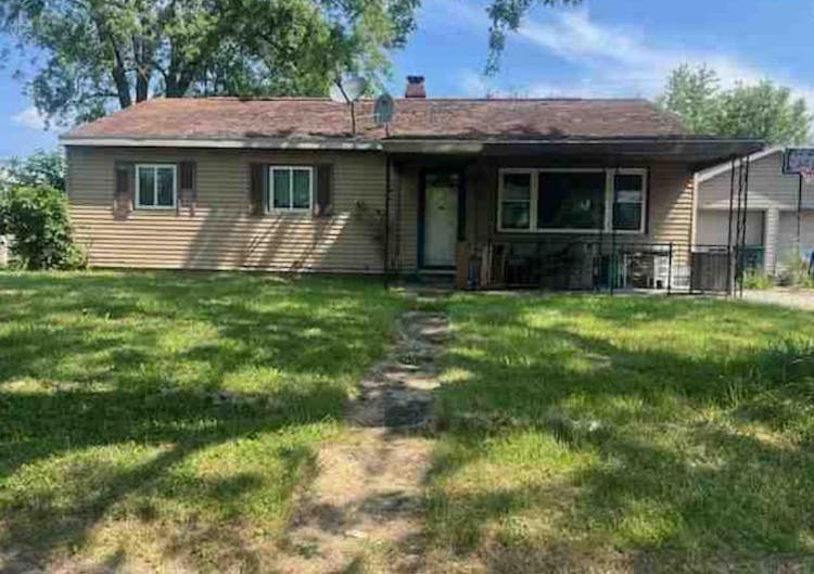 2940 South Chippewa Ln Muncie, IN 47302, Delaware County