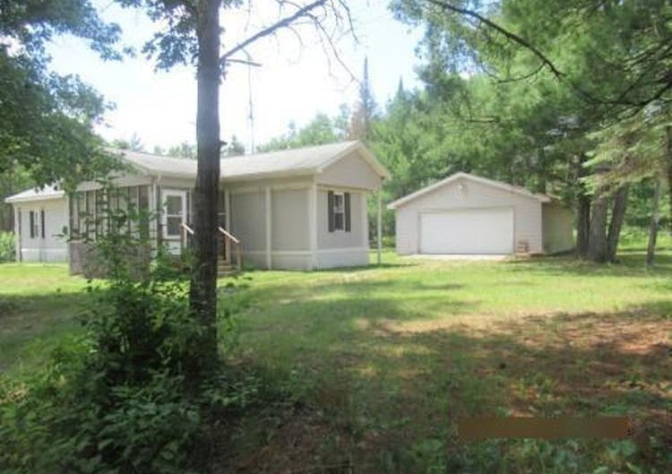 2054 Dumont Dr Luzerne, MI 48636, Oscoda County