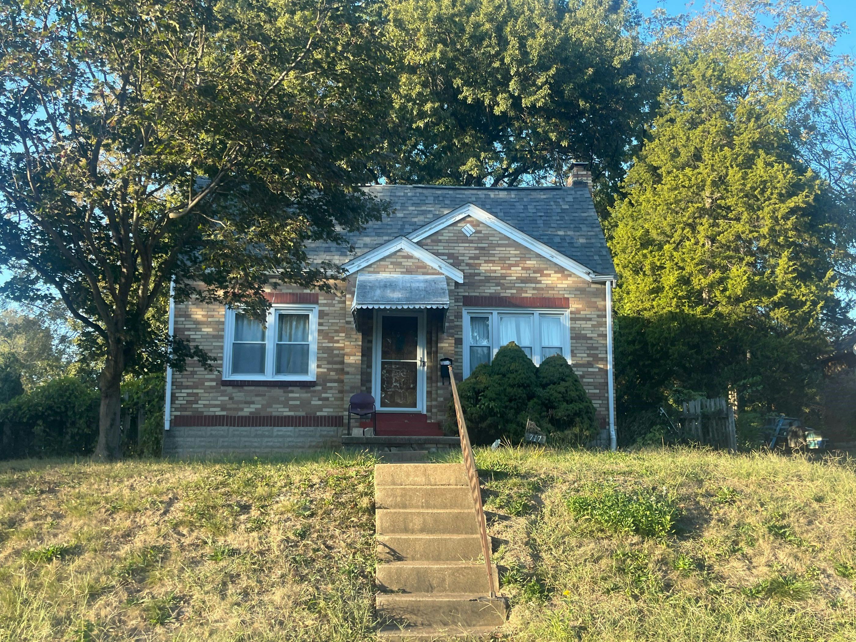 Wesley Ave, Saint Louis, MO 63135