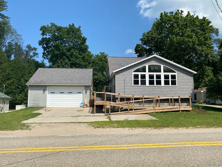 5282 West Beal City Road Weidman, MI 48893, Isabella County