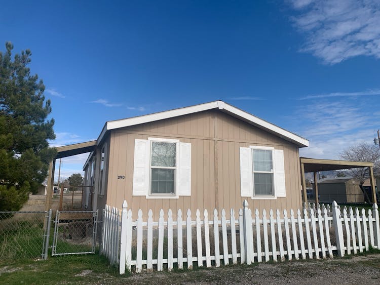 290 W Liberty St Pahrump, NV 89048, Nye County
