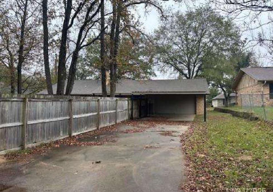 515 Brookwood Dr Mount Pleasant, TX 75455, Titus County