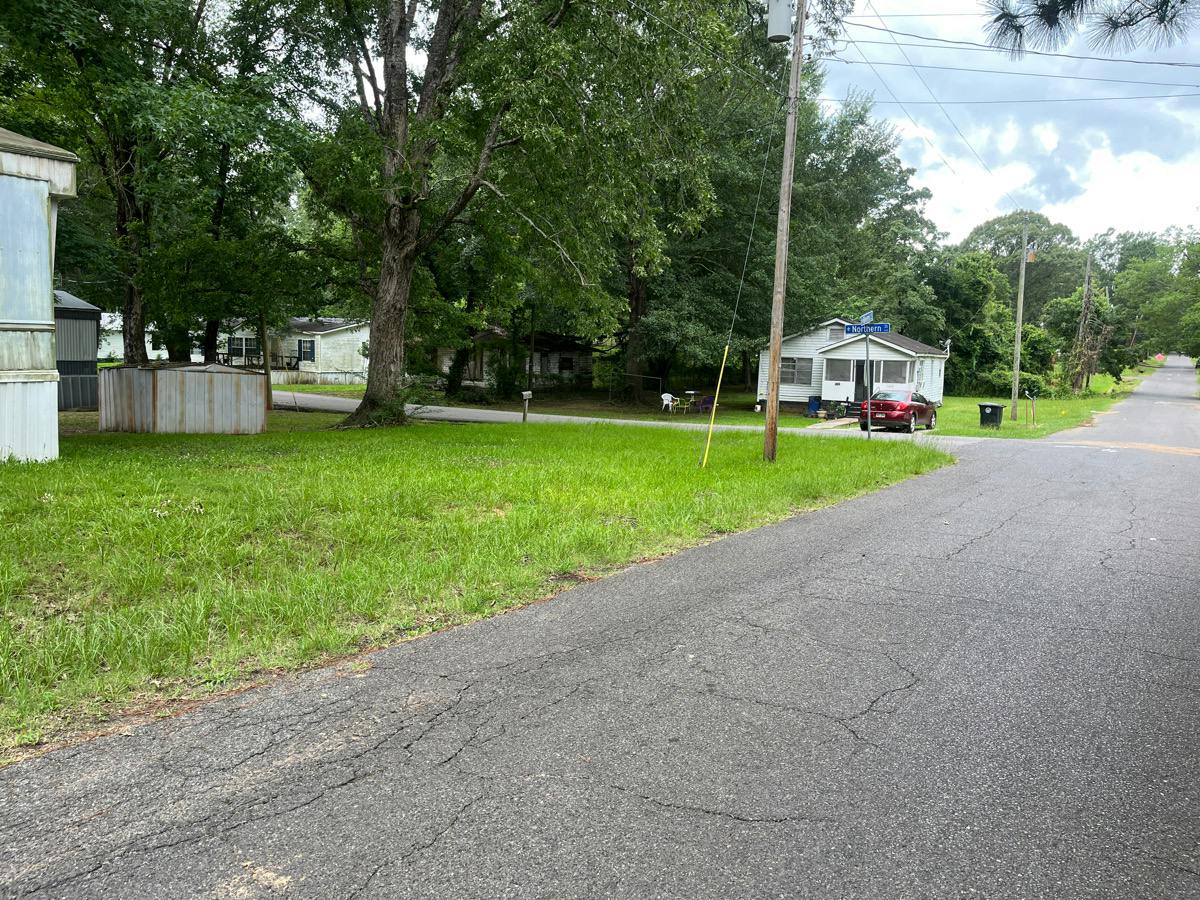 Dixie St, Natchitoches, LA 71457