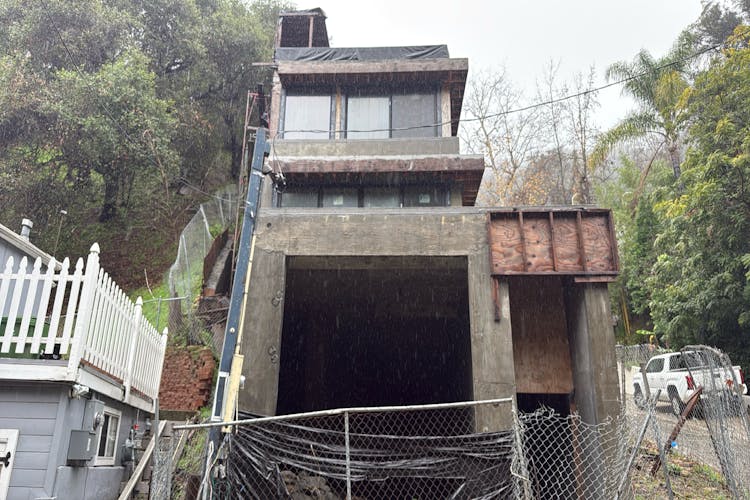 10034 Westwanda Dr Los Angeles, CA 90210, Los Angeles County