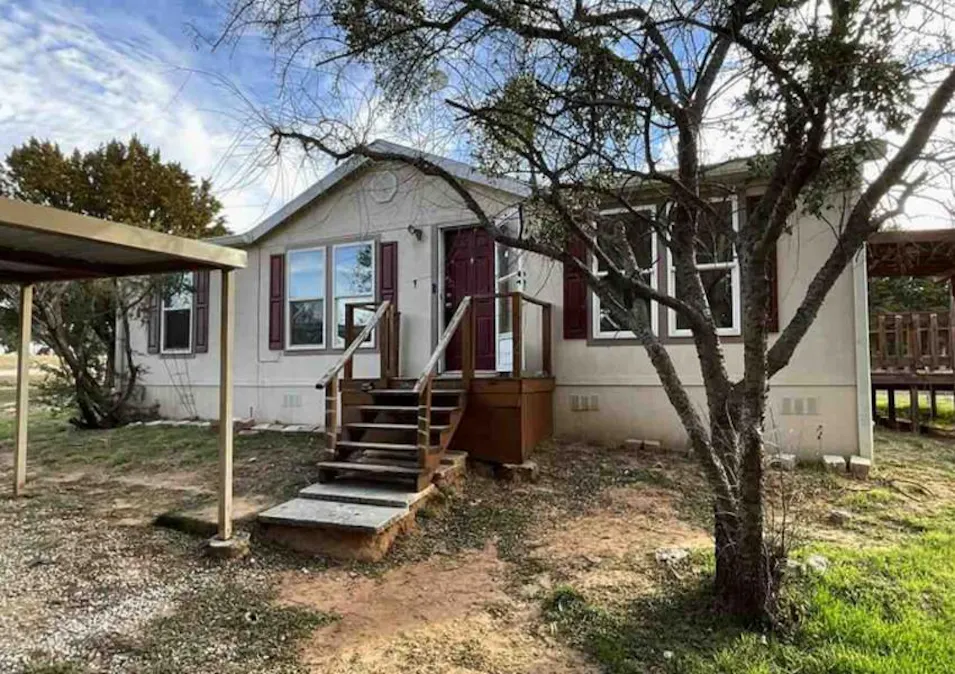 3205 Blueberry Trl Granbury, TX 76048, Hood County