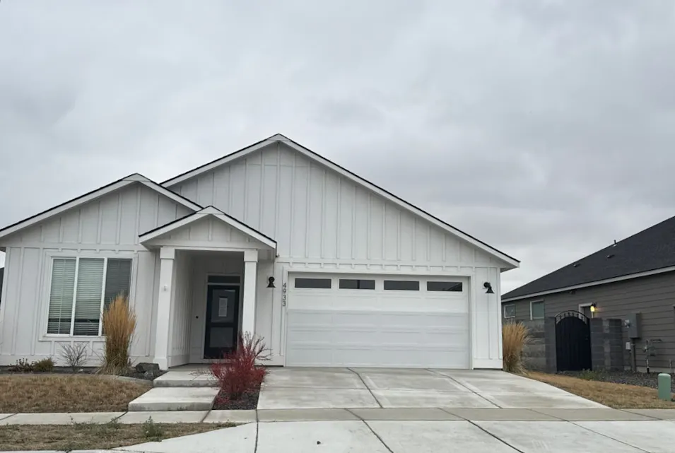 4933 White Dr Richland, WA 99352, Benton County
