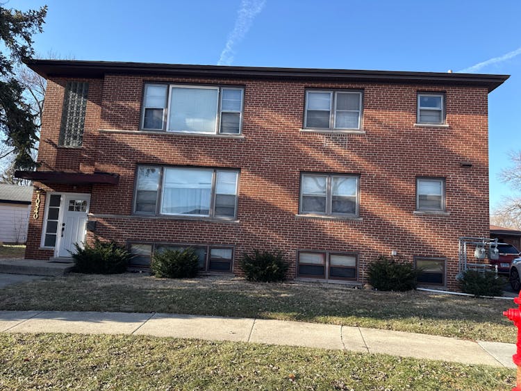 10540 Mason Ave Chicago Ridge, IL 60415, Cook County
