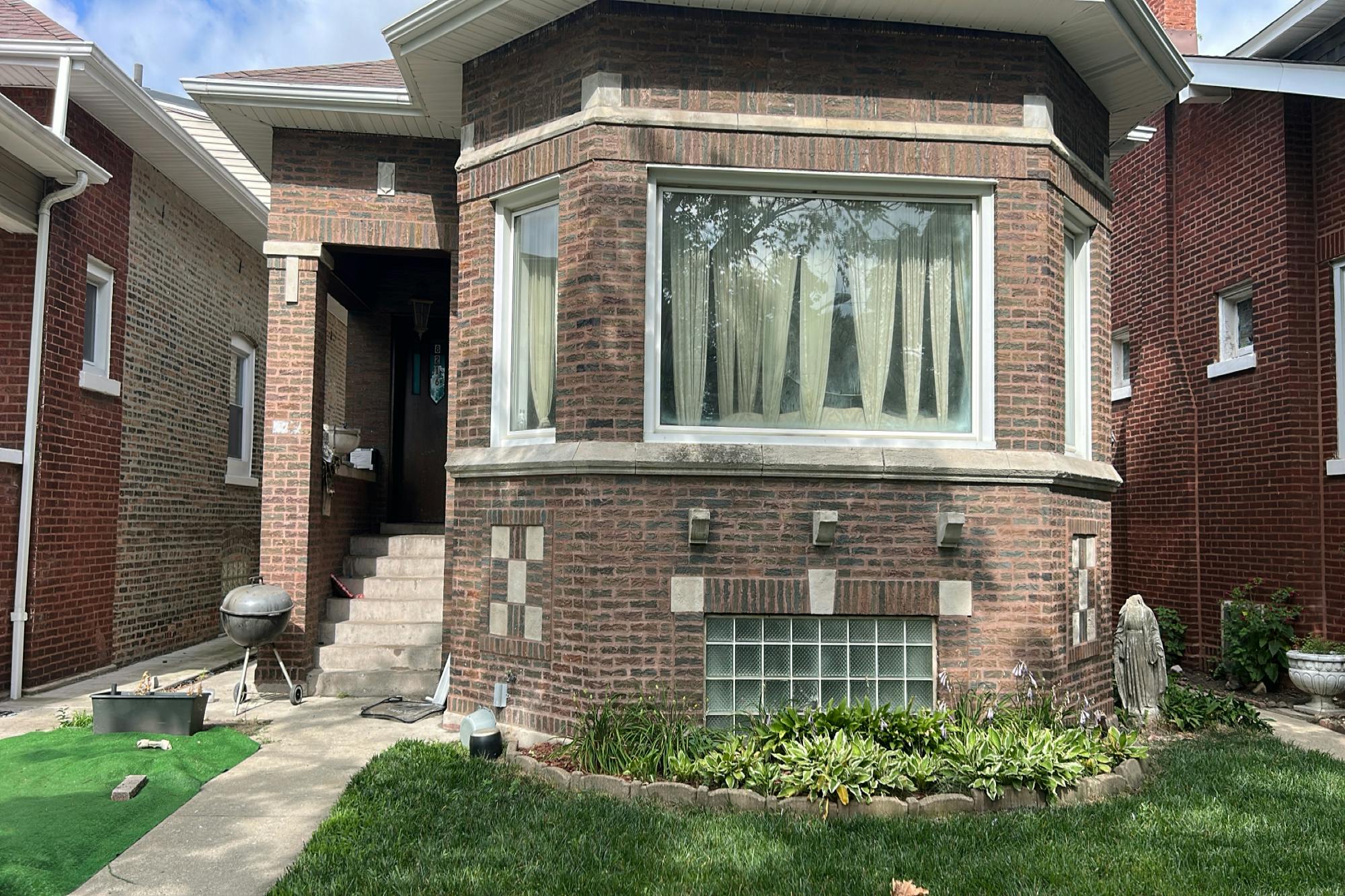 Rhodes Ave, Chicago, IL 60619 #1