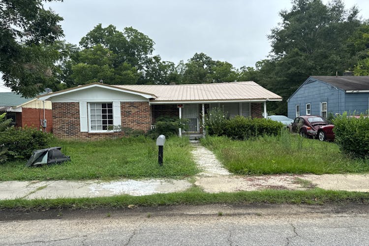 909 Strawberry ST Marion, SC 29571, Marion County