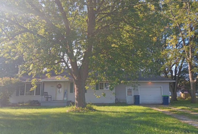 606 E Summit Street Breckenridge, MI 48615, Gratiot County