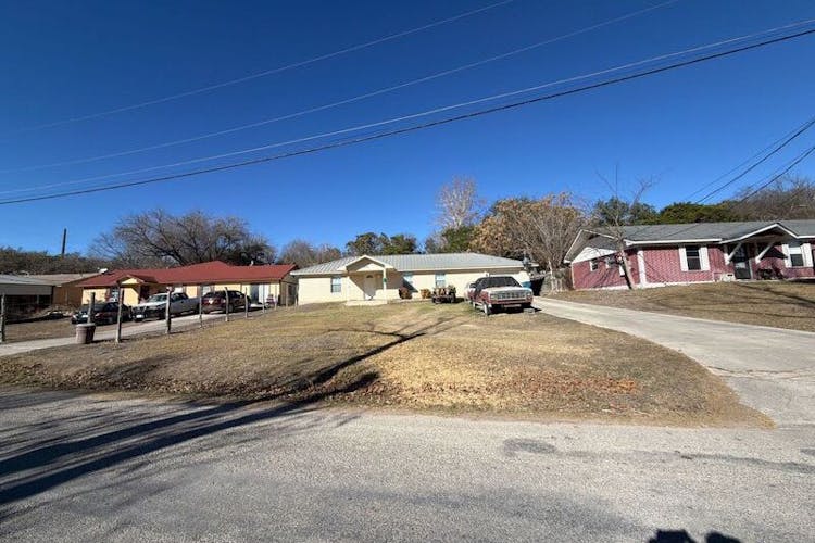 105 6th Street Ingram, TX 78025, Kerr County