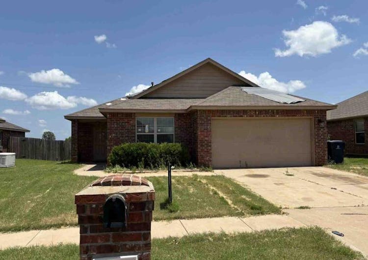 2500 Ressie Lane Yukon, OK 73099, Canadian County