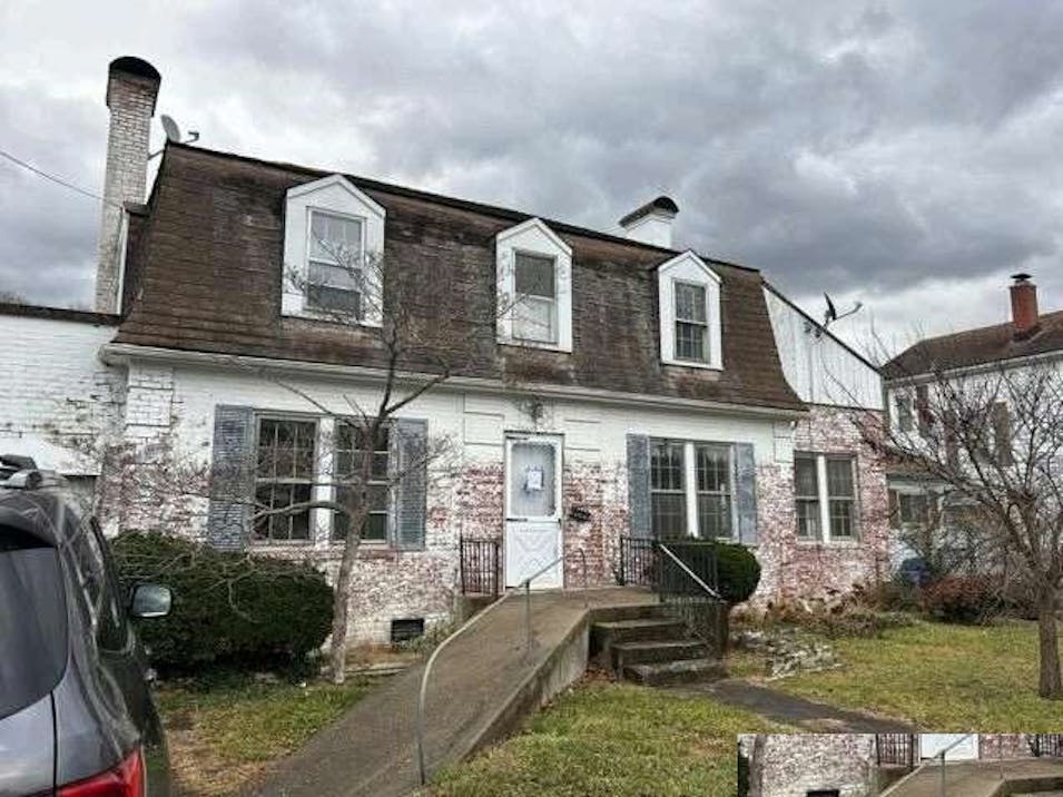 630 Commercial Ave Clifton Forge, VA 24422, Alleghany County