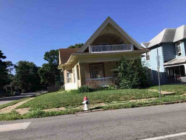 2420 Jules St Saint Joseph, MO 64501, Buchanan County